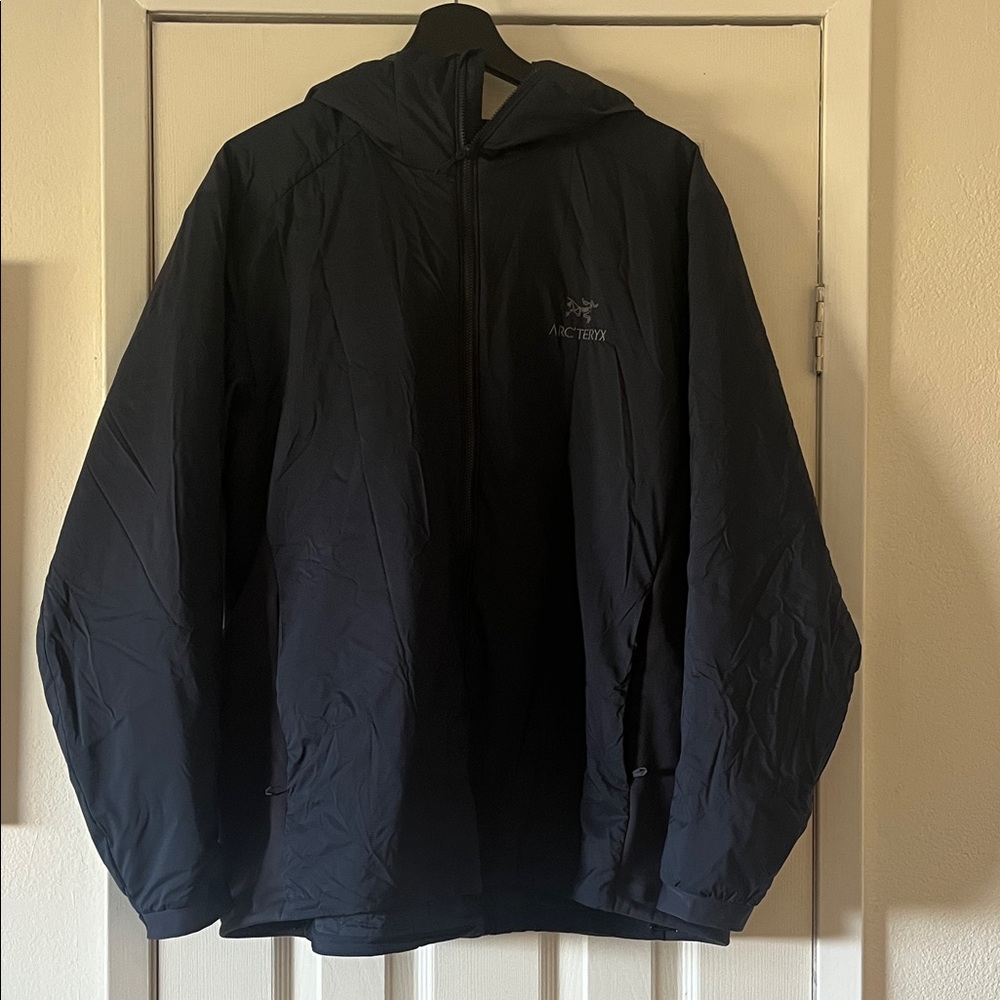 Arc'teryx Atom Women's Navy Blue hooded Jacket